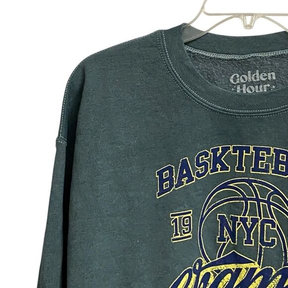 NWT Urban Outfitters Golden Hour NYC Basketball Champs Sweatshirt Size M/L Retro - Picture 3 of 15